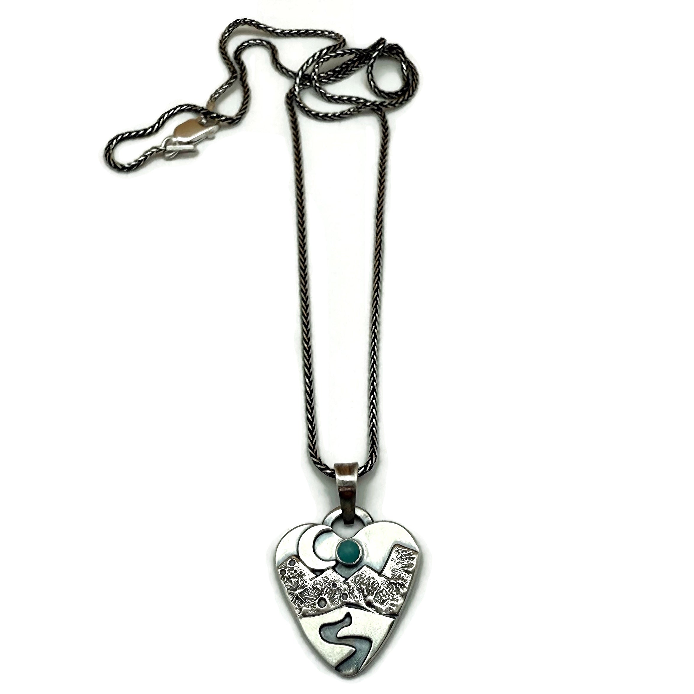 Alpine Heart - Heart of the Mountains