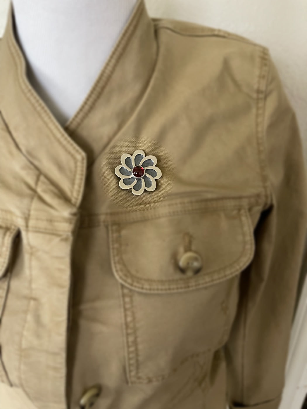 Wheel of Eternity Brooch 2