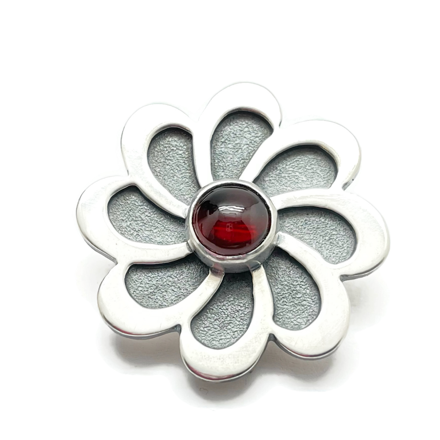 Wheel of Eternity Brooch 2